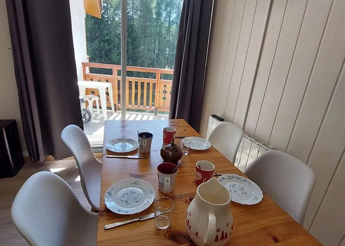 Moderne Au Pied Des Pistes, 4 Personnes, - Fr-1-516-210 Ле дез Альп